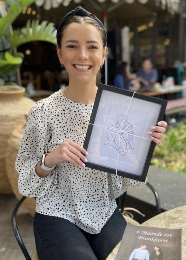 Black Line Drawing - Image 7